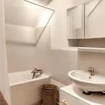 Maison De Charme à Avec Vue Sur La Mer. *