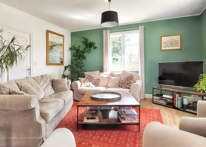 Maison De Charme A Avec Vue Sur La Mer. Grandcamp-Maisy