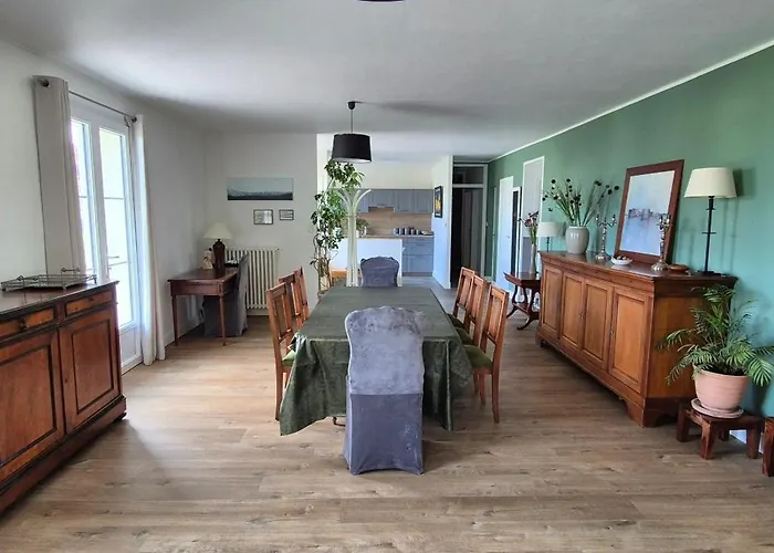 Maison De Charme A Avec Vue Sur La Mer. Ferienhaus