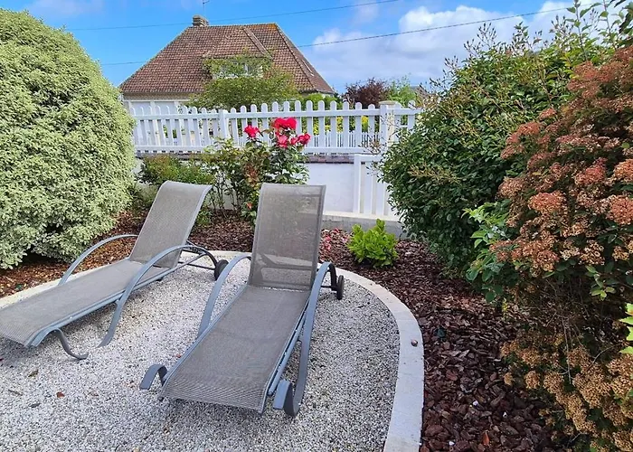 Ferienhaus Maison De Charme A Avec Vue Sur La Mer. Grandcamp-Maisy