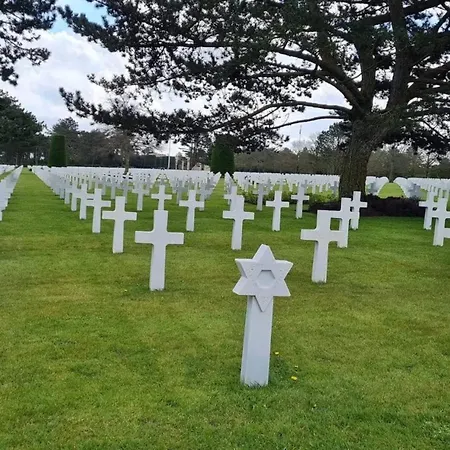 Maison De Charme à Avec Vue Sur La Mer.
