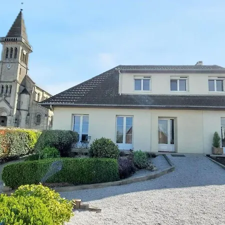 Maison De Charme à Avec Vue Sur La Mer. Grandcamp-Maisy