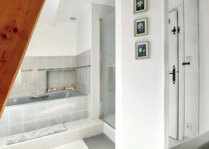 Сasa de vacaciones Maison De Charme A Avec Vue Sur La Mer. *