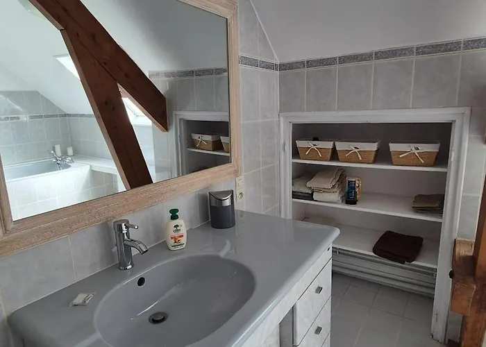 Maison De Charme A Avec Vue Sur La Mer.